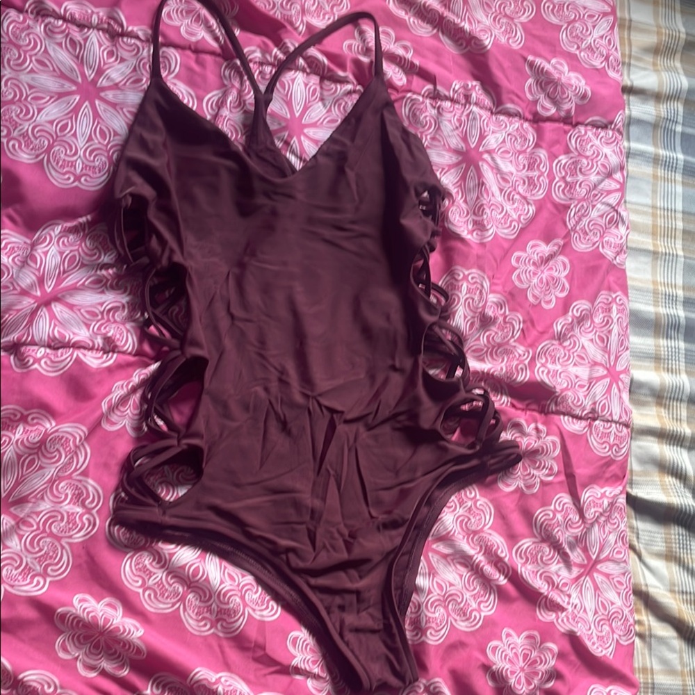 Teens burgundy one-piece swimsuit